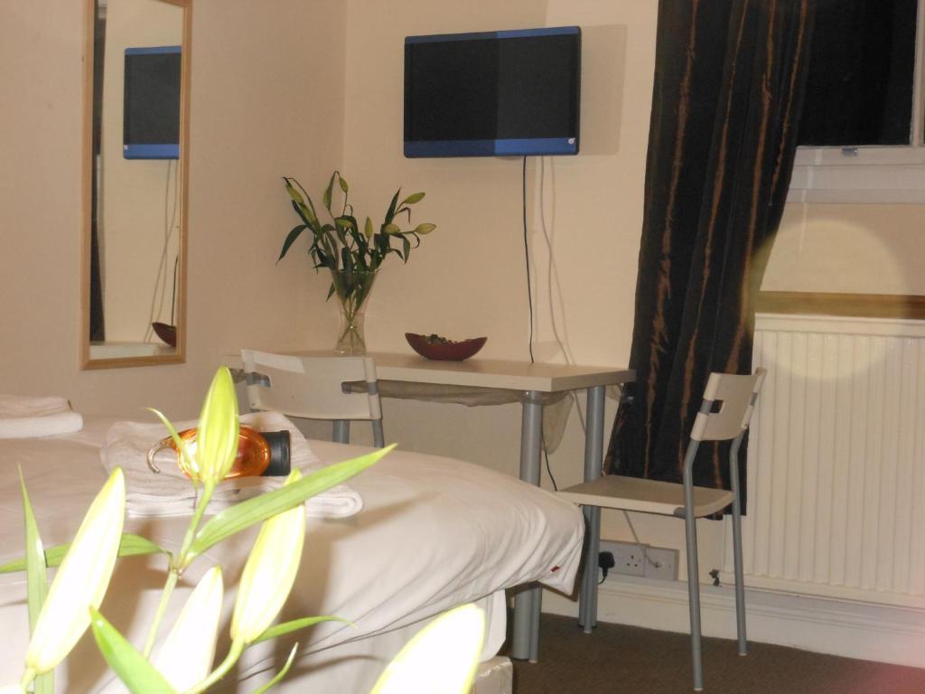 Silkhouse London Room photo